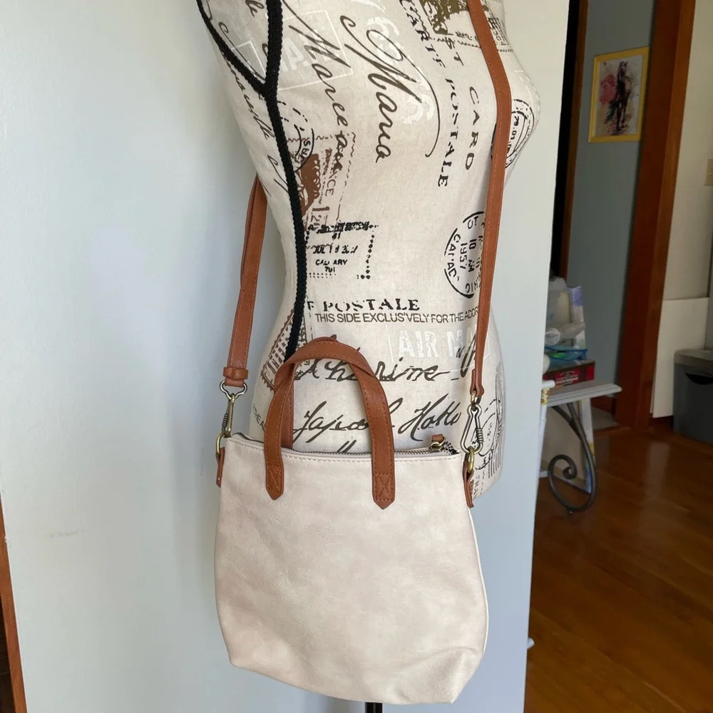 NWOT Antik Kraft Crossbody Bag